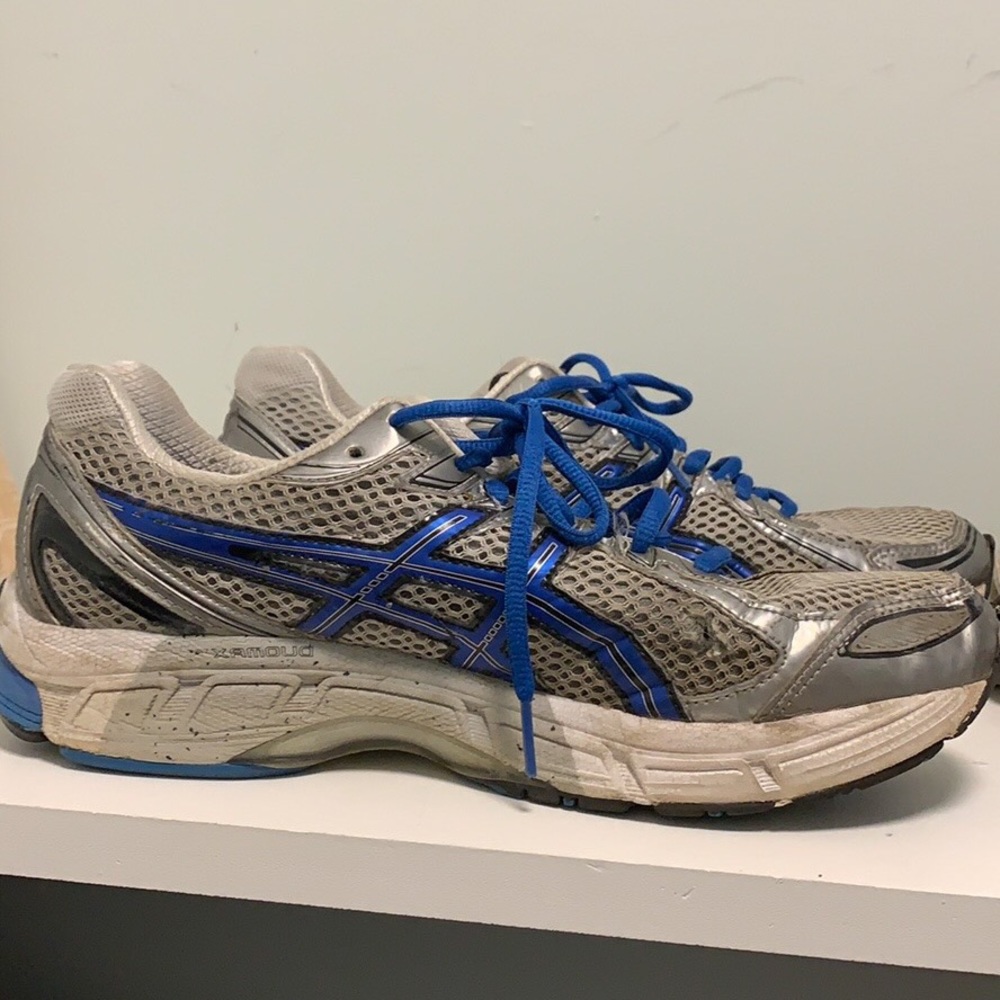 Asics Gt-2170 size 9 us size 42.5 euro